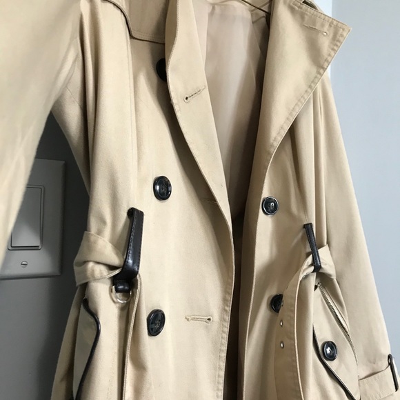 Brown trench coat - Picture 4 of 4